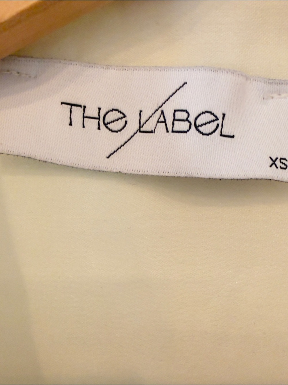 The Label Edition Ezra Ruffle Shirt Off-White Cream Heart Buttons XS Excellent - Picture 8 of 13